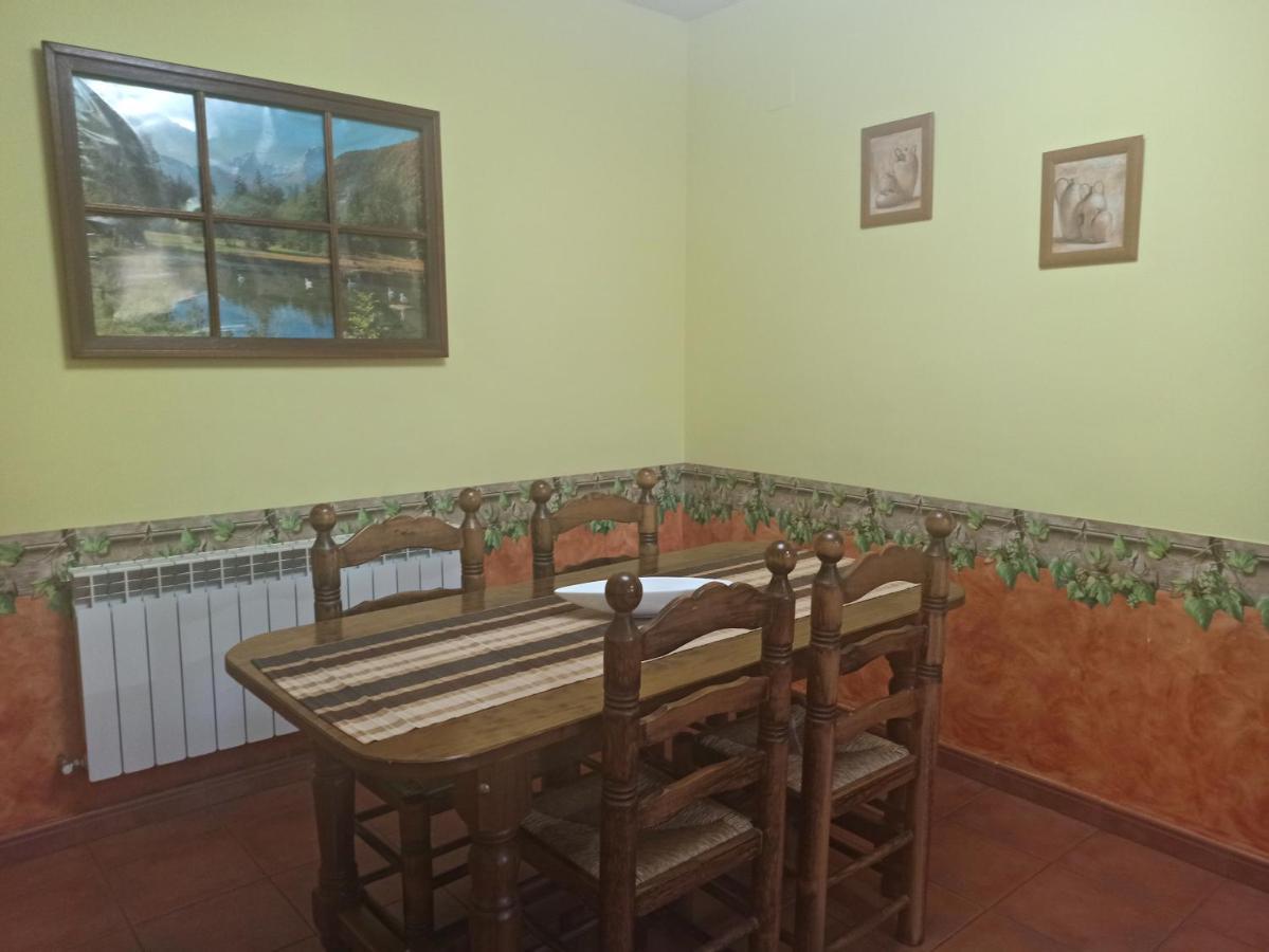 Casas Rurales Montemayor Касас-де-Ласаро Экстерьер фото